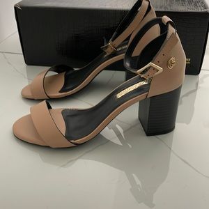 Carmen Steffens shoes